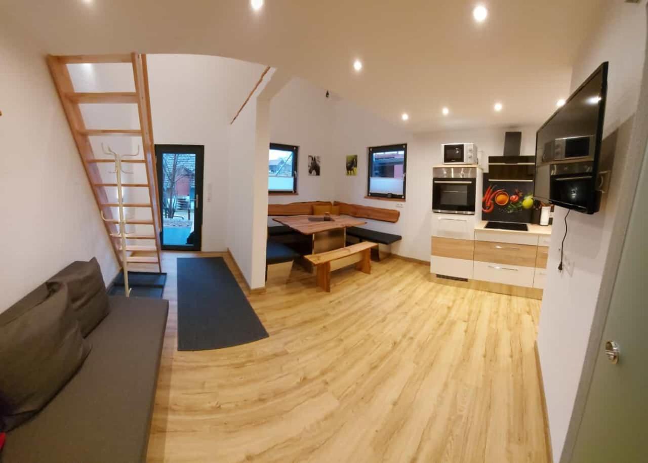 Ferienhaus: Mitten Auf Dem Reiterhof เออริงเงน ภายนอก รูปภาพ